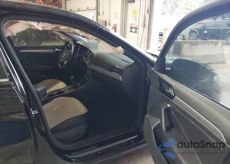 2020 Volkswagen Jetta 1.4T R-Line/1.4T S from USA, damaged, VIN 3VWN57BU1LM079175